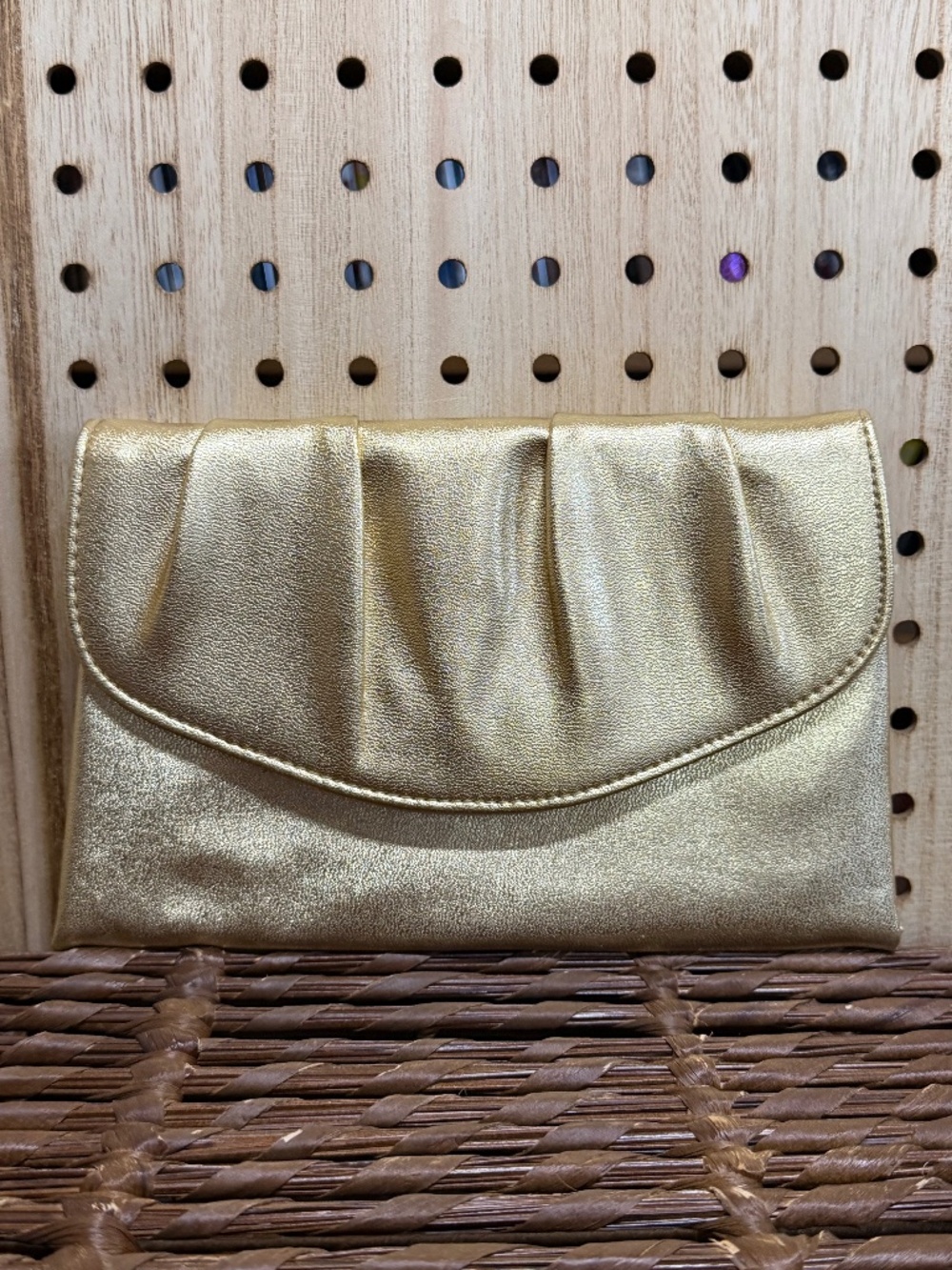 Vintage 80s Metallic Gold Pleated Envelope Clutch